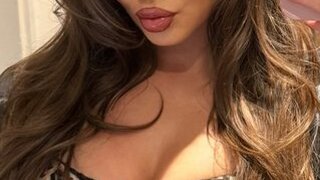 CHERRY_2HOT2HANDLE's Webcam