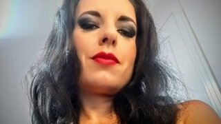 MistressBlackMoonLilith's Webcam
