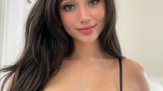 SweetMiaDoll's Webcam