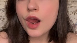 SecretsOfMiaFae's Webcam