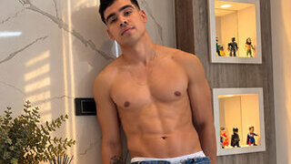 Taylor Col's Webcam