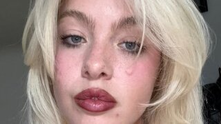 Maddy_MaeXX's Webcam