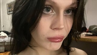 VioletWade's Webcam