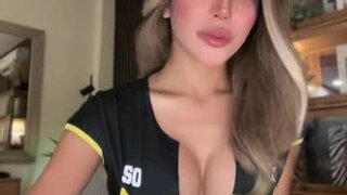 yourlovingpearlita1000's Webcam