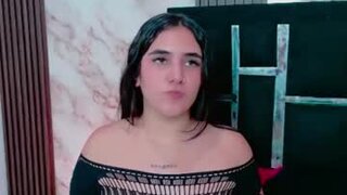 mia_ford_'s Webcam