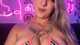 Lolla Bunny's Webcam