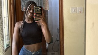 HollyBeatrix's Webcam