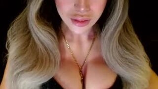sizzling_cassie130's Webcam
