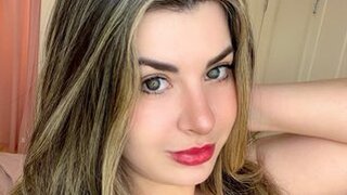 SarinaSapphire's Webcam